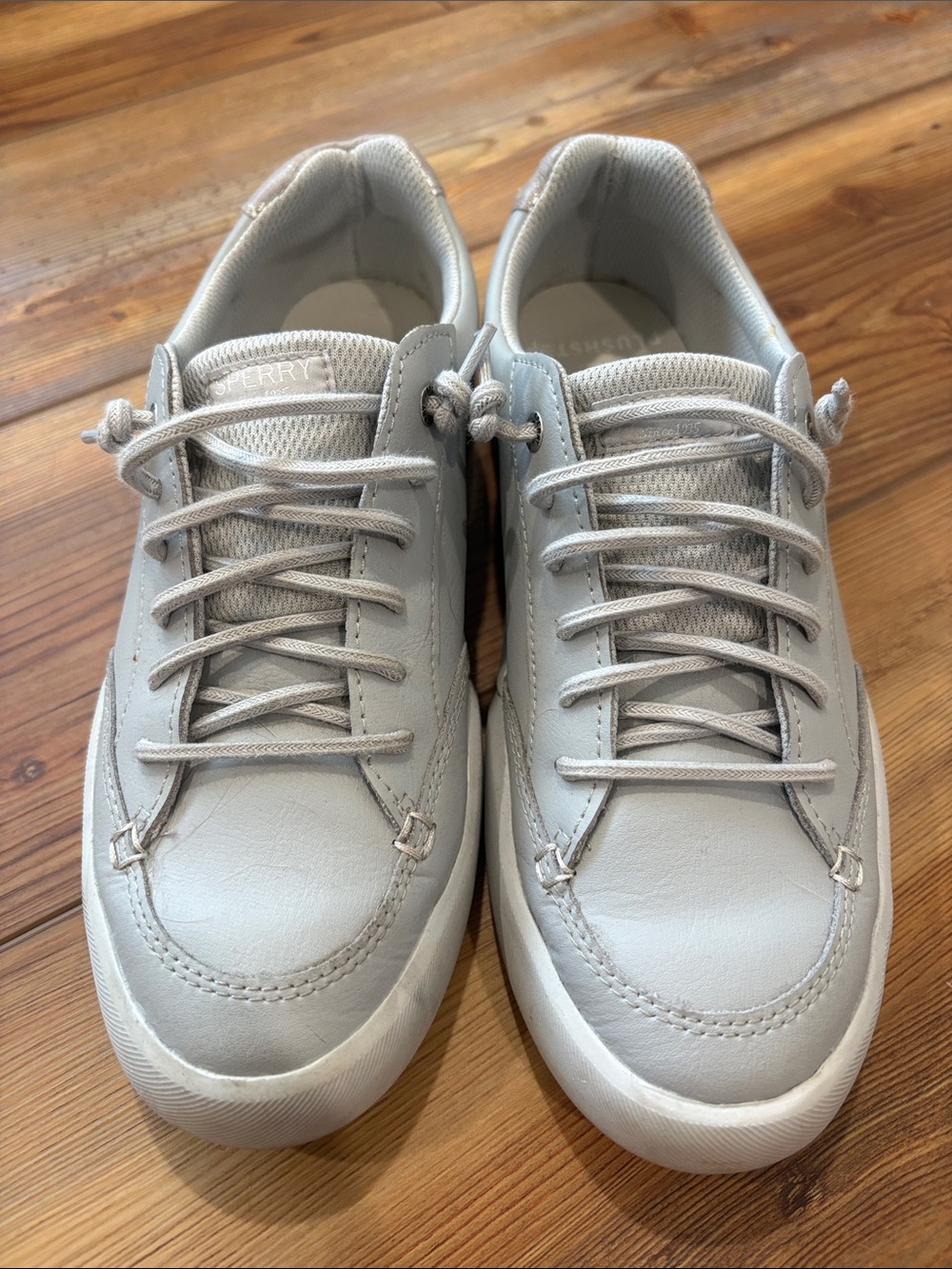Sperry Women’s  Light Gray Leather Lace-Up Sneakers